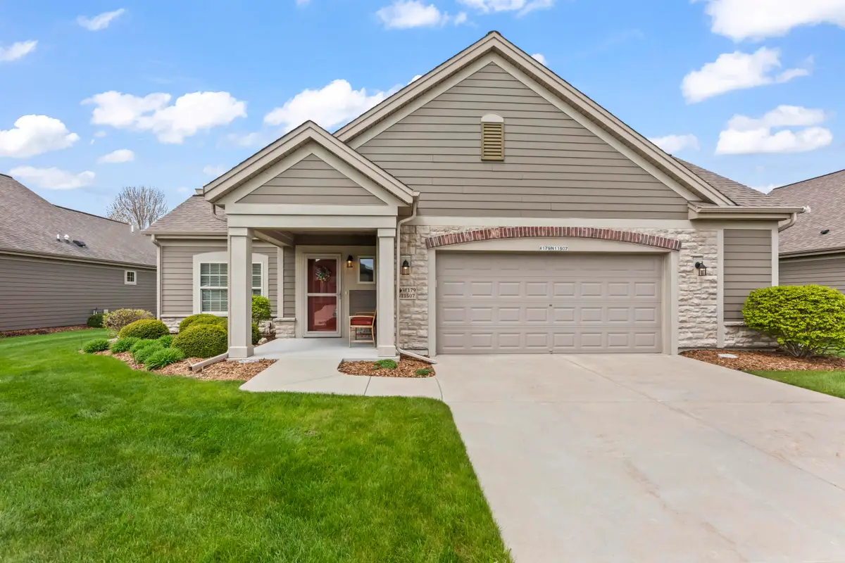 W179N11507 Blackstone Cir, Germantown, WI 53022 - #1