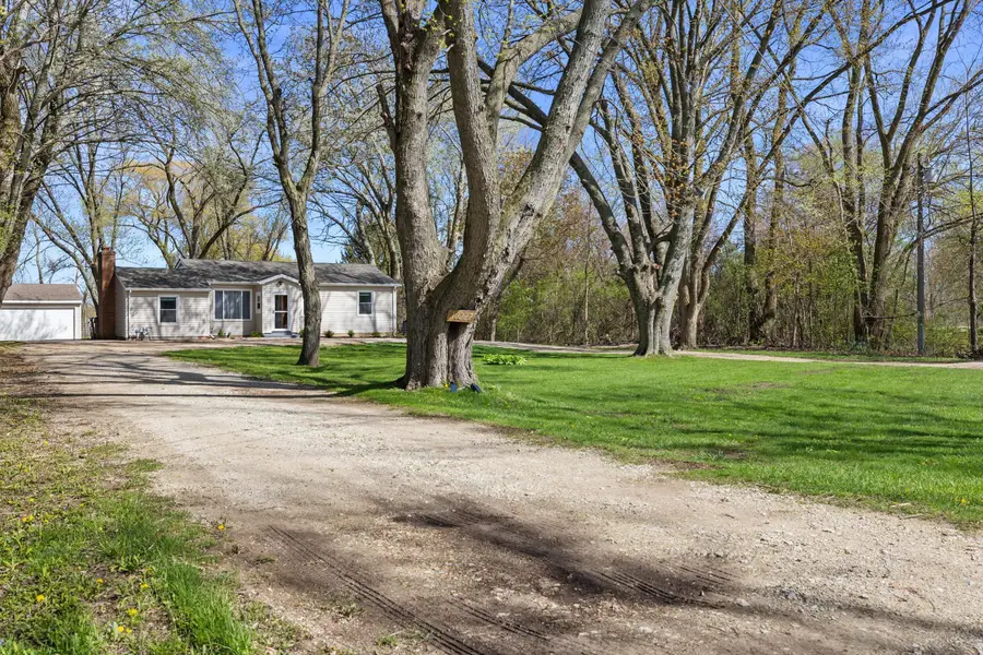 10227 8th Ave, Pleasant Prairie, WI 53158 - #2