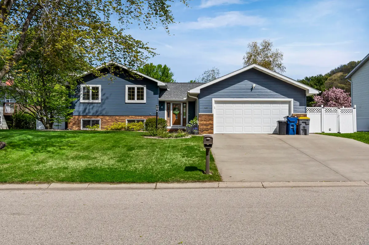 426 Fireside Dr, La Crescent, MN 55947 - #1