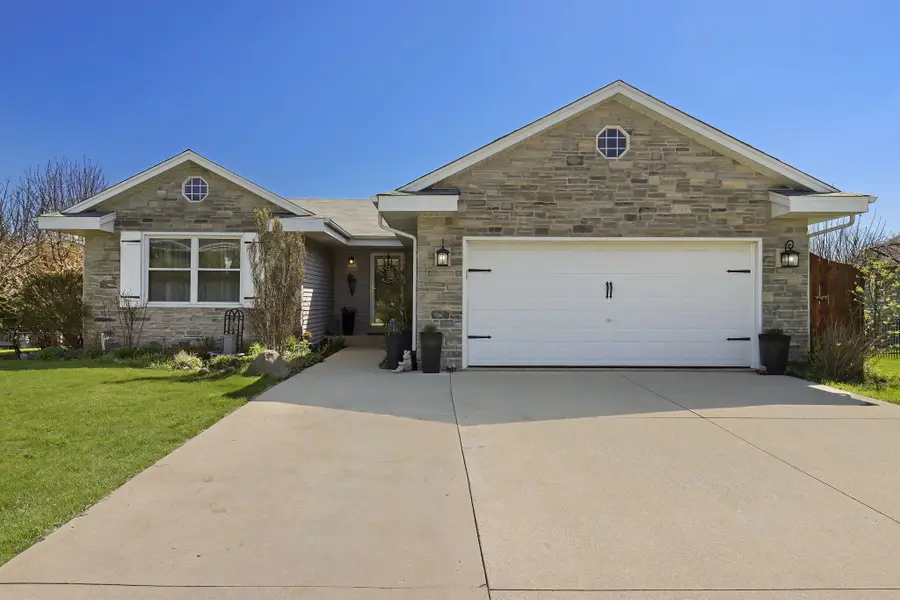 9200 S 44th St, Franklin, WI 53132 - #2