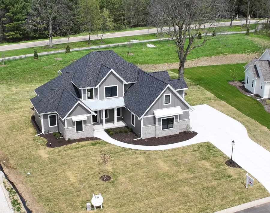 254 River Oaks Cir, Delafield, WI 53018 - #2