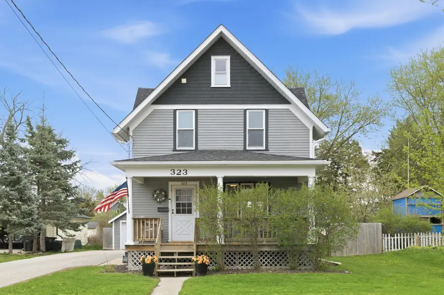 323 S Worthington St, Oconomowoc, WI 53066 - #2