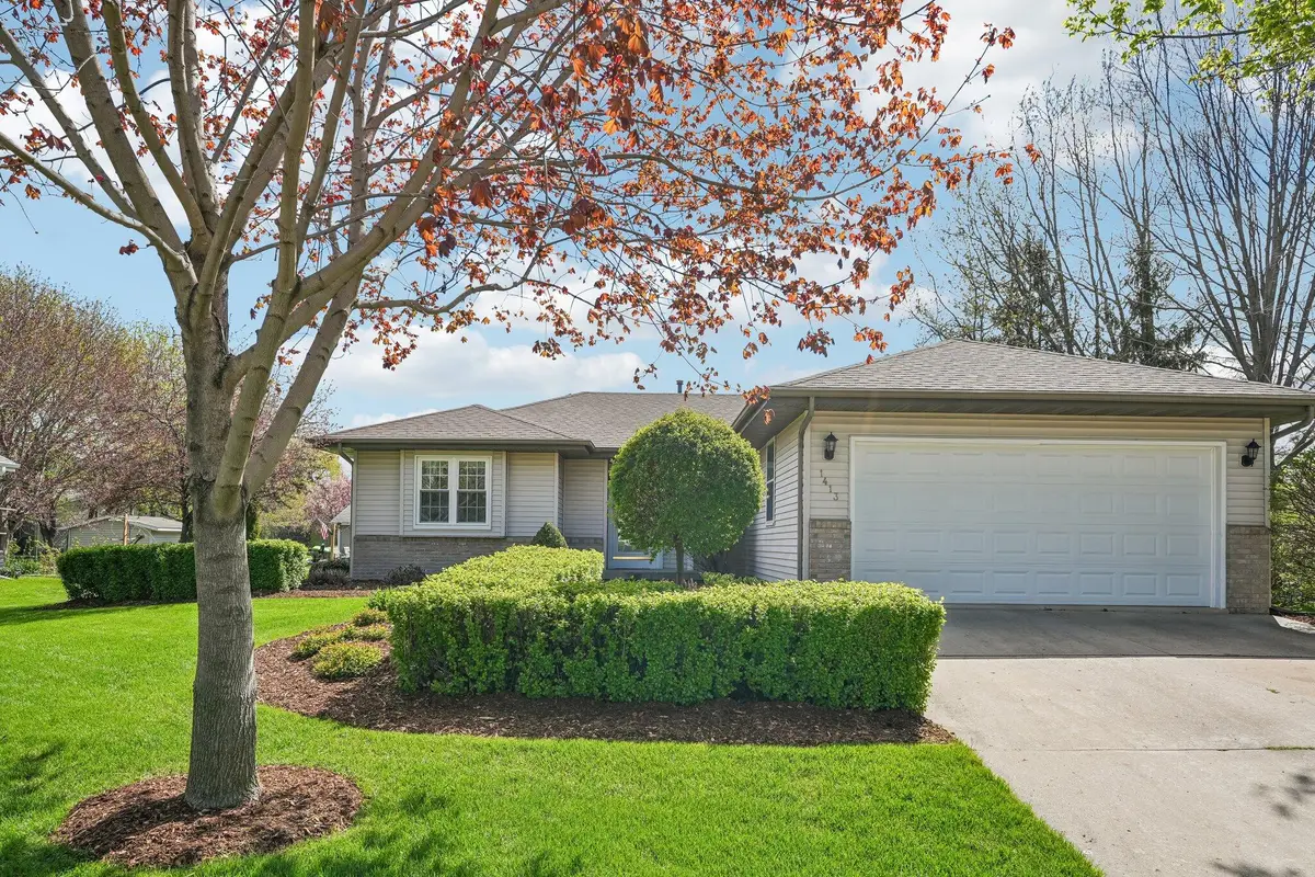 1413 Oak St, Watertown, WI 53098 - #1