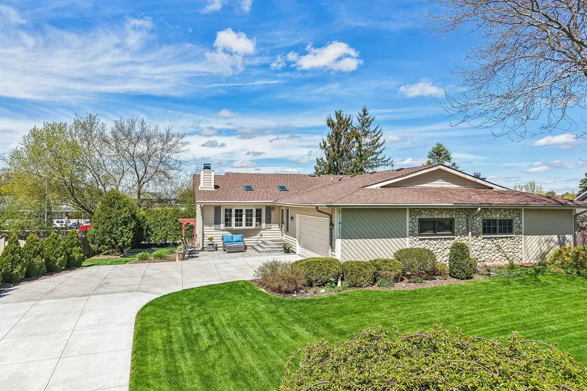 N111W16636 Esquire Ct, Germantown, WI 53022 - #1