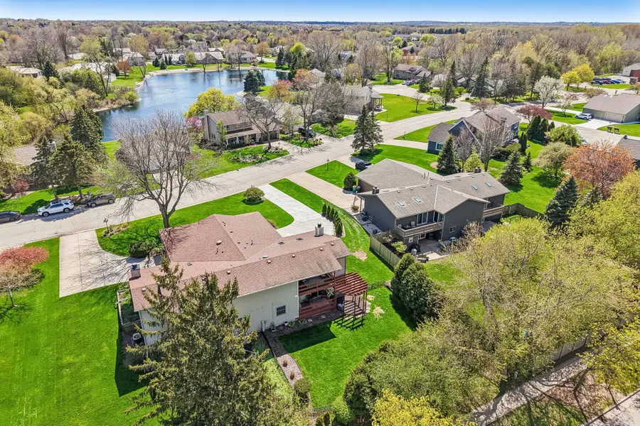 N111W16636 Esquire Ct, Germantown, WI 53022 - #3