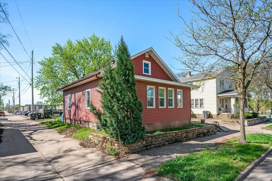 512 Windsor St, La Crosse, WI 54603 - #2