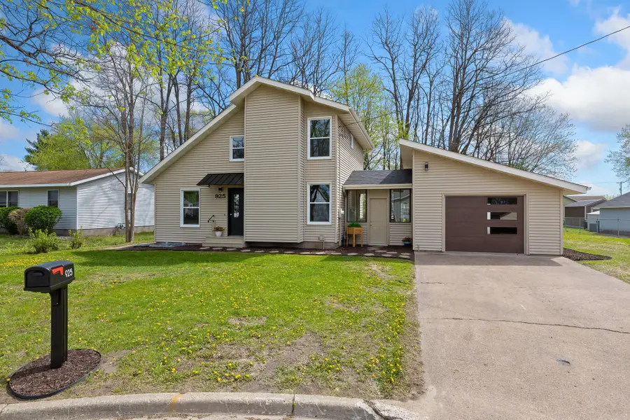 925 Mill St, Sparta, WI 54656 - #2