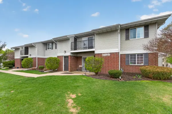 N110W17051 Ashbury Ln, Germantown, WI 53022