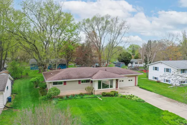 416 S Woodland Dr S, Whitewater, WI 53190