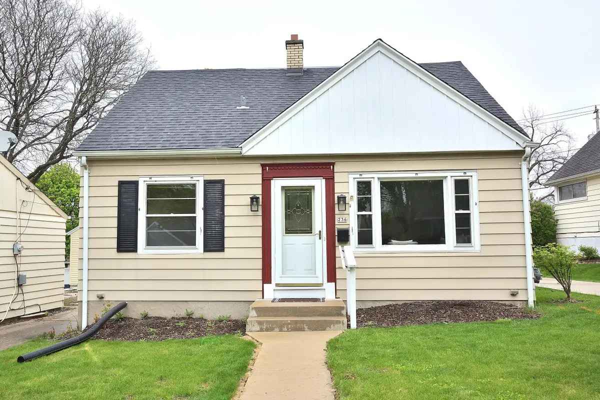 236 N 90th St, Milwaukee, WI 53226 - #1