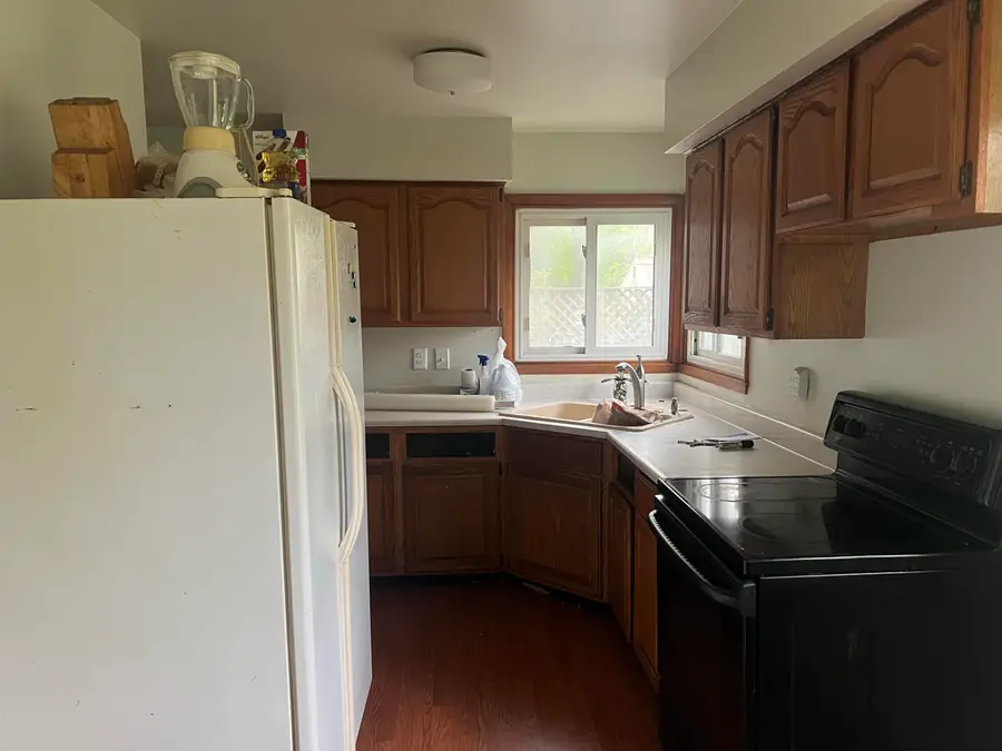 3704 S 56th St, Greenfield, WI 53220 - #3