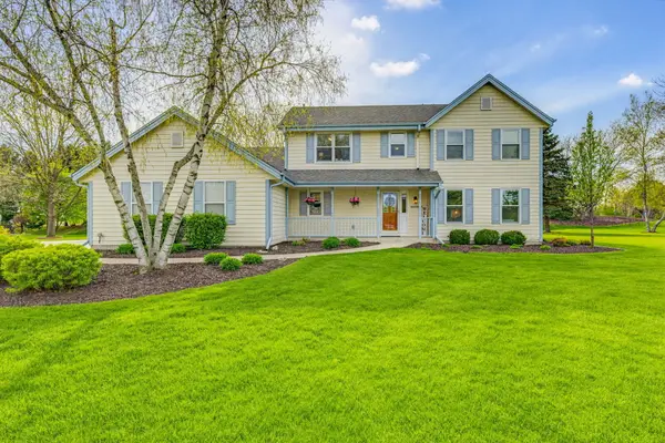 W329N4063 High Hill Ct, Nashotah, WI 53058