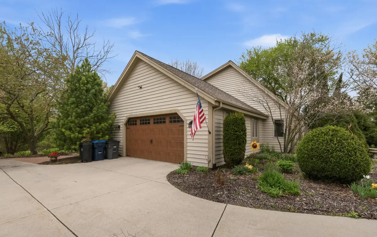 5099 Valley Trl, West Bend, WI 53095 - #1