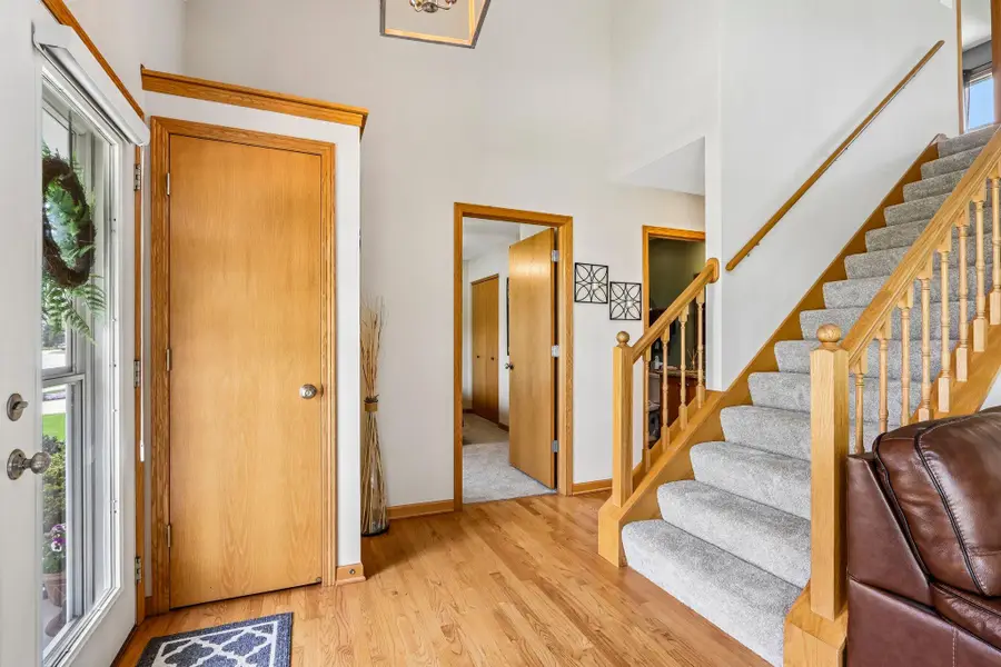 1900 Wexford Ln, Waukesha, WI 53186 - #2