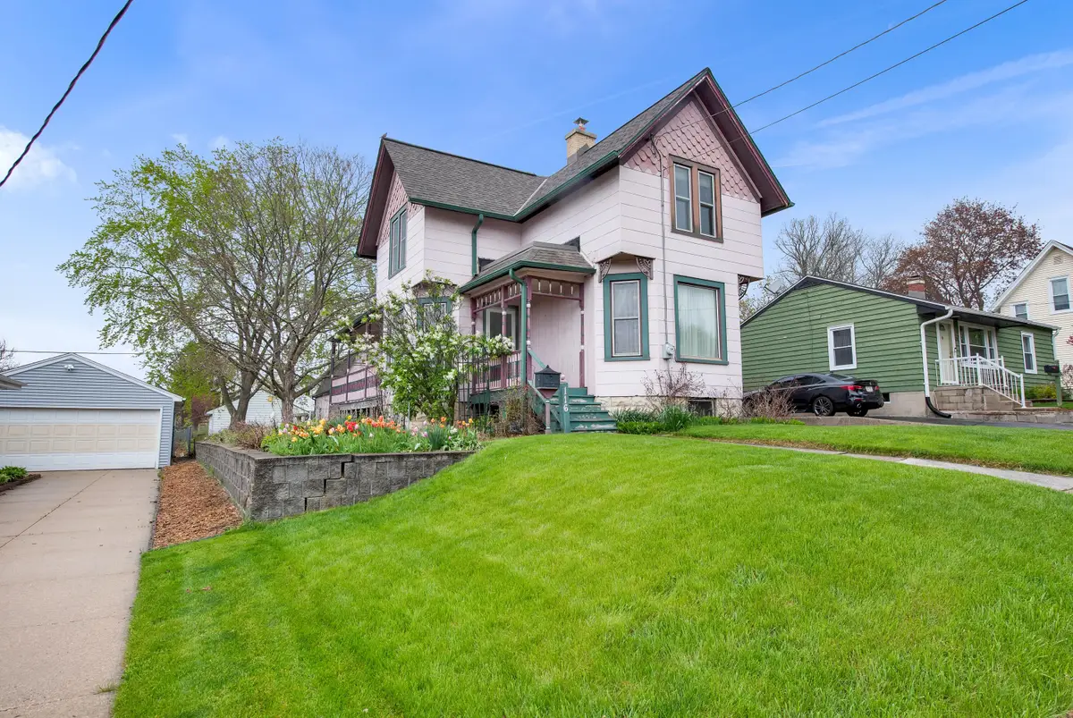 116 N Washington Ave, Waukesha, WI 53188 - #1