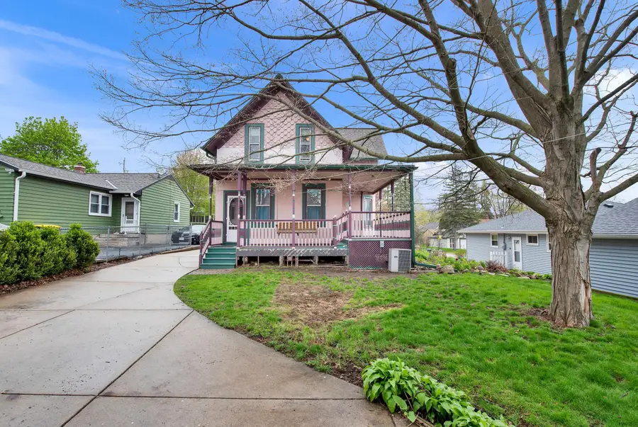 116 N Washington Ave, Waukesha, WI 53188 - #3