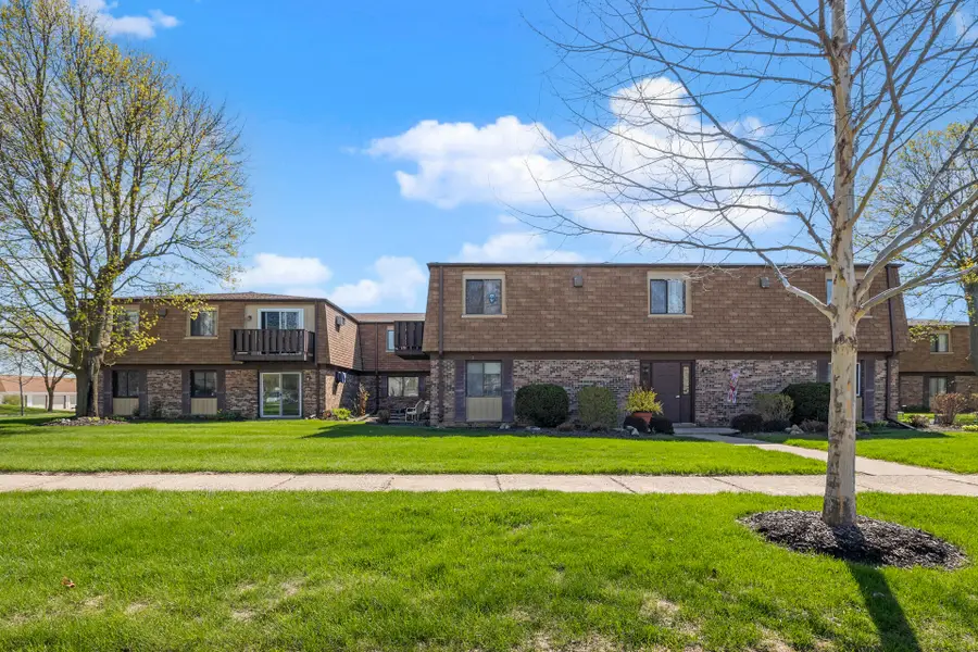 1201 Marcia Ave, West Bend, WI 53090 - #3