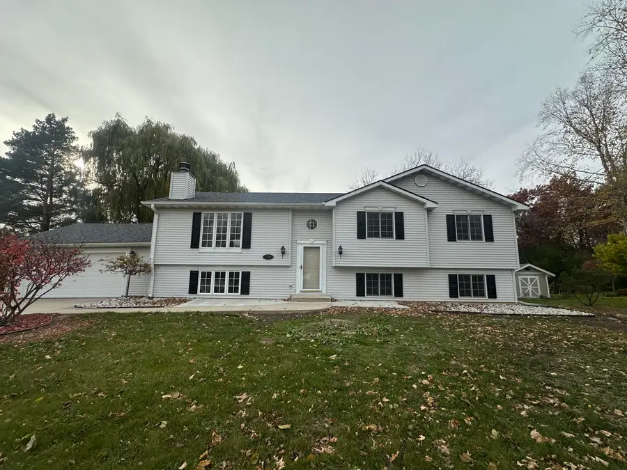 7765 S Mission Dr, Franklin, WI 53132 - #2