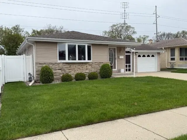 4451 Harrison Rd, Kenosha, WI 53142 - #2