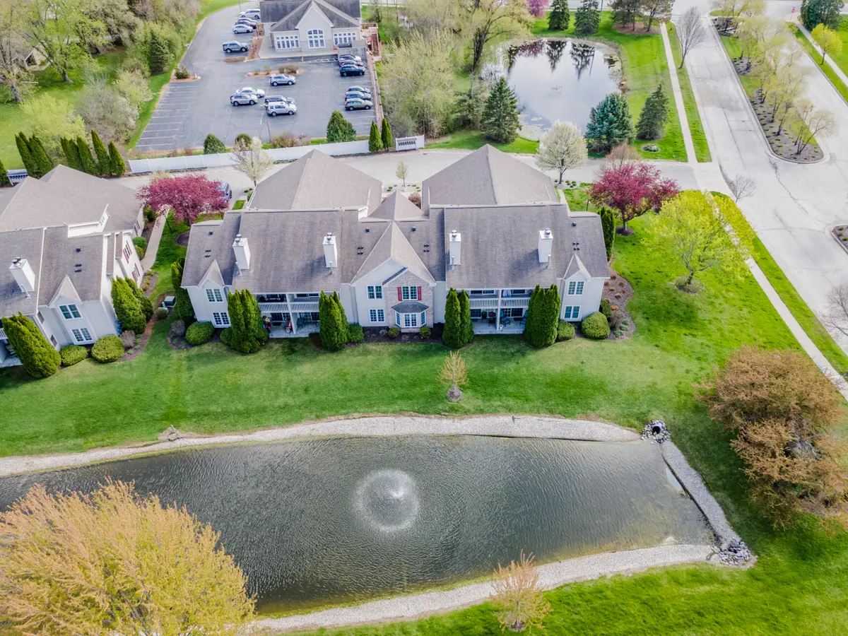 152 Westfield Way, Pewaukee, WI 53072 - #1