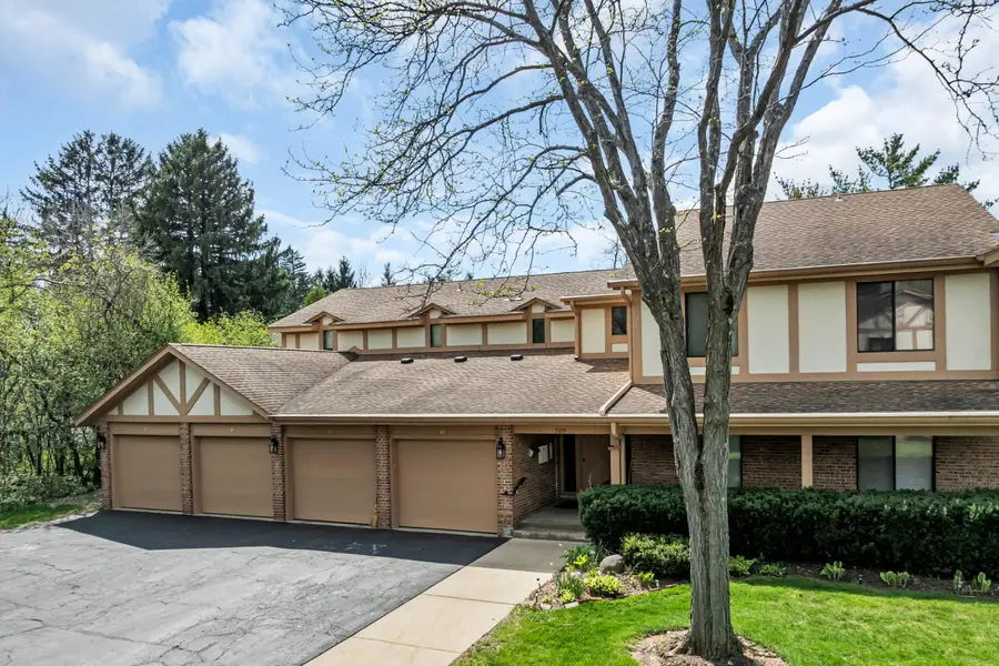709 S Lake Shore Dr, Lake Geneva, WI 53147 - #3