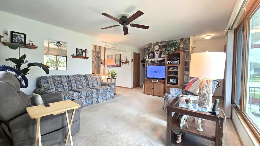 2834 E Eaton Ln, Cudahy, WI 53110 - #3