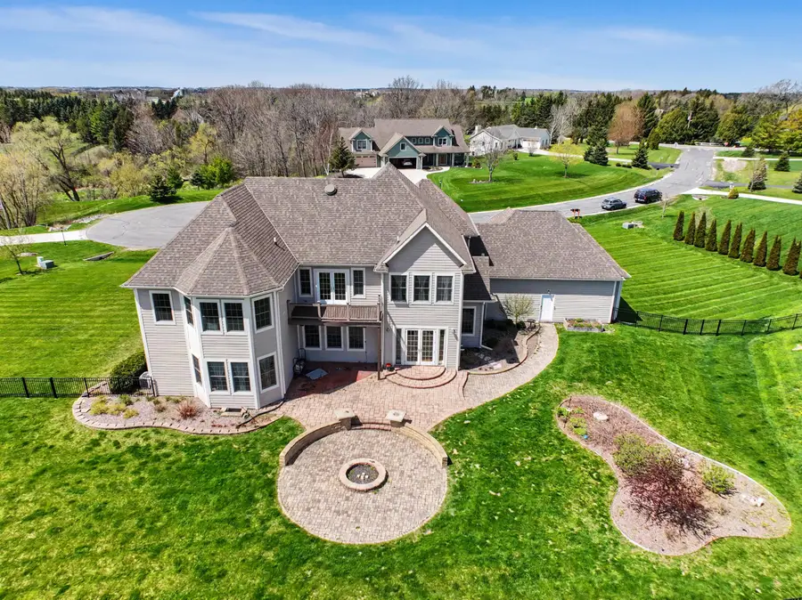 3268 Bay Hill Rd, Port Washington, WI 53074 - #2