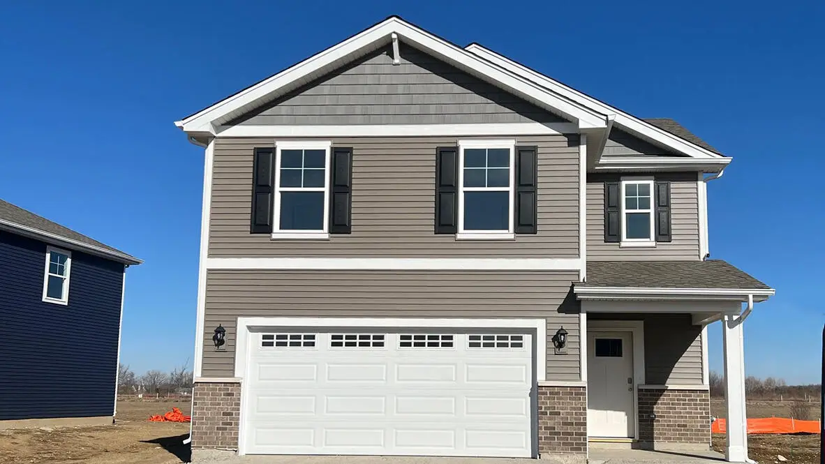 680 Heartland Dr, Burlington, WI 53105 - #1