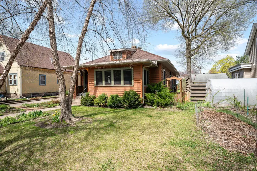 1807 Madison St, La Crosse, WI 54601 - #2