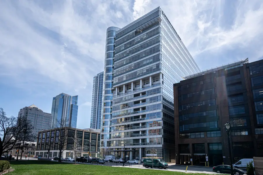 545 E Wells St, Milwaukee, WI 53202 - #3