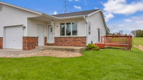 608 N 13th St, Oostburg, WI 53070