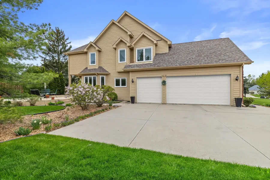 1618 34th Ct, Kenosha, WI 53144 - #2