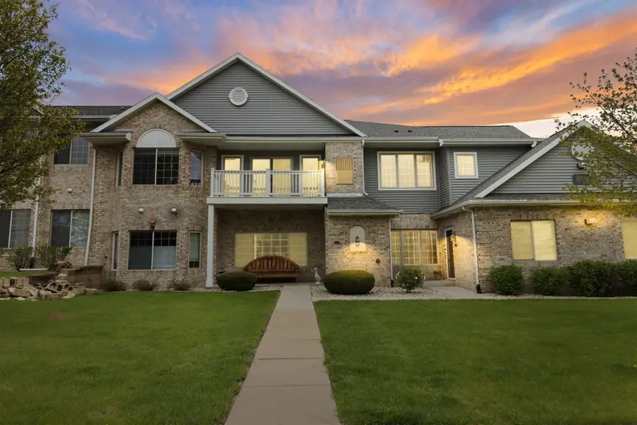 6911 53rd St, Kenosha, WI 53144 - #2