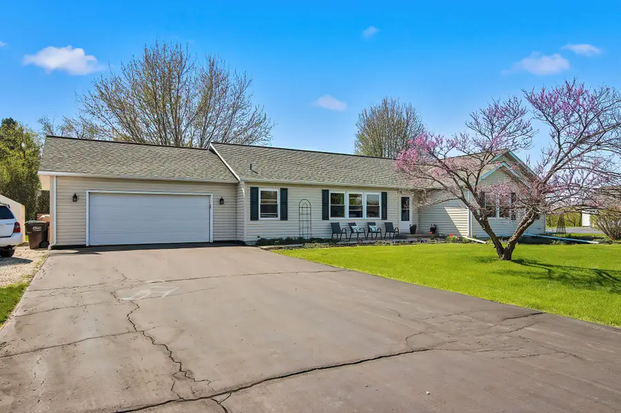 8760 385th Ave, Randall, WI 53105 - #2