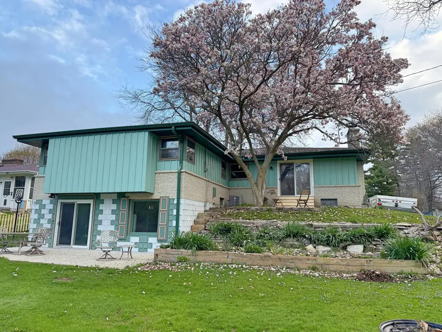 351 Hialeah Dr, Caledonia, WI 53402 - #3