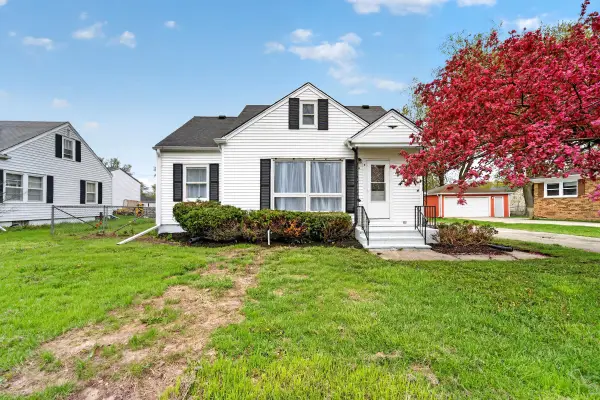 11301 11th Ave, Pleasant Prairie, WI 53158