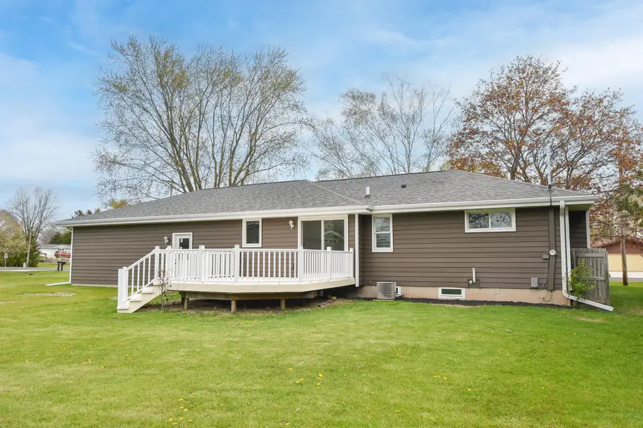 111 S Middle Rd, Belgium, WI 53004 - #3