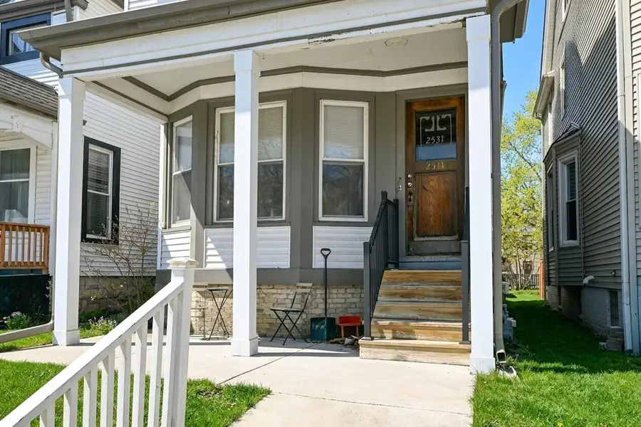 2531 N Murray Ave, Milwaukee, WI 53211 - #3