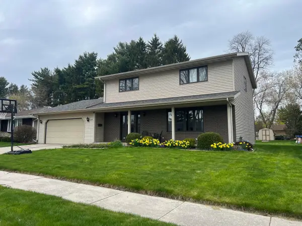 1238 Castle Ave, Sheboygan, WI 53081