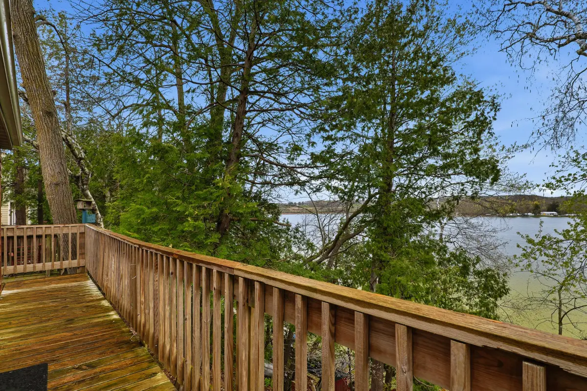 W6302 Lake Ellen Dr, Lyndon, WI 53011 - #1