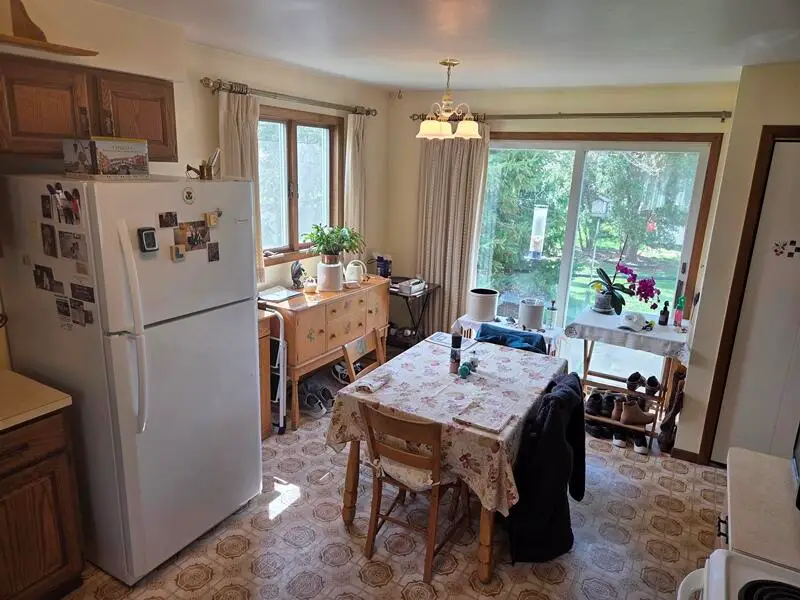 425 Bishop Ave, Plymouth, WI 53073 - #3