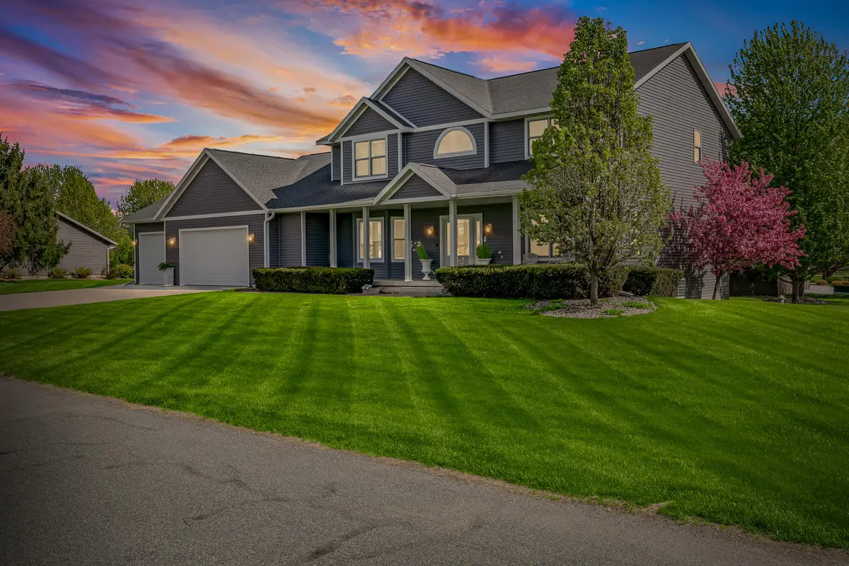 W7885 Country Ave, Holland, WI 54636 - #1