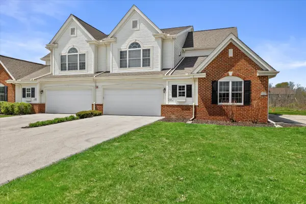 W205N16507 Cranberry Creek Ln, Jackson, WI 53037