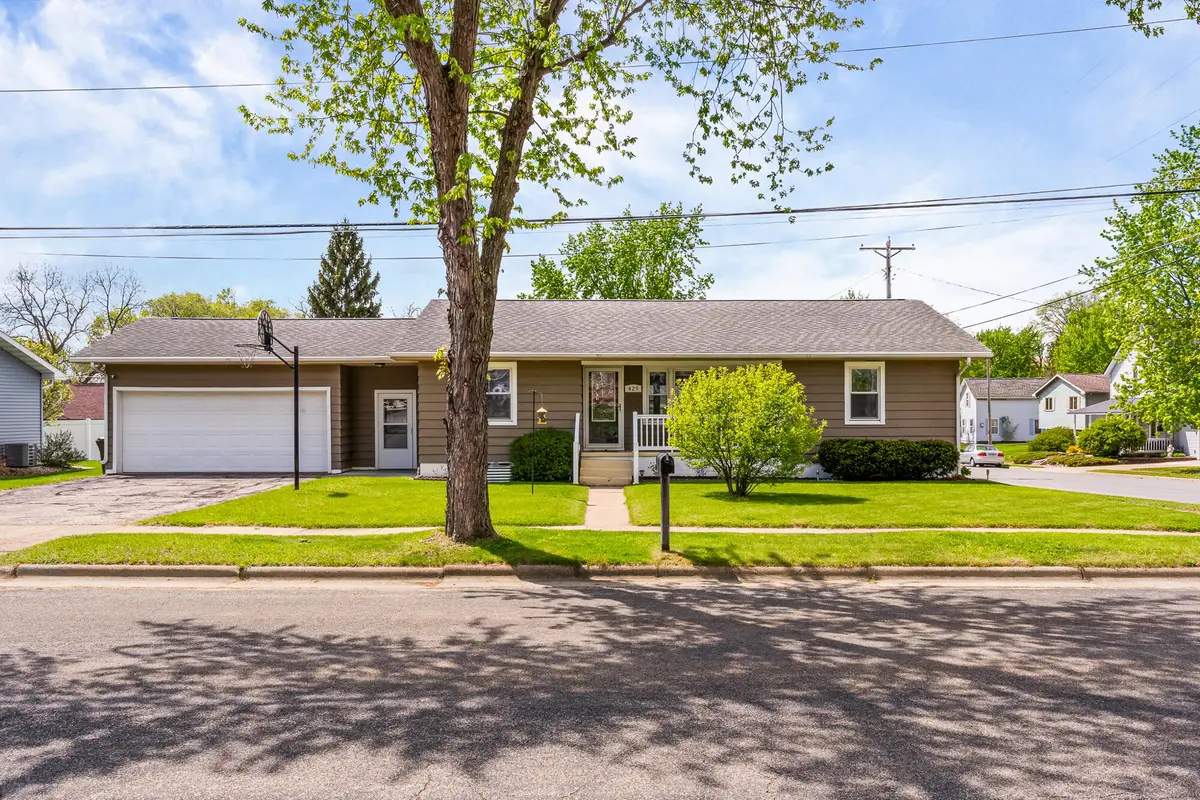 429 6th Ave N, Onalaska, WI 54650 - #1