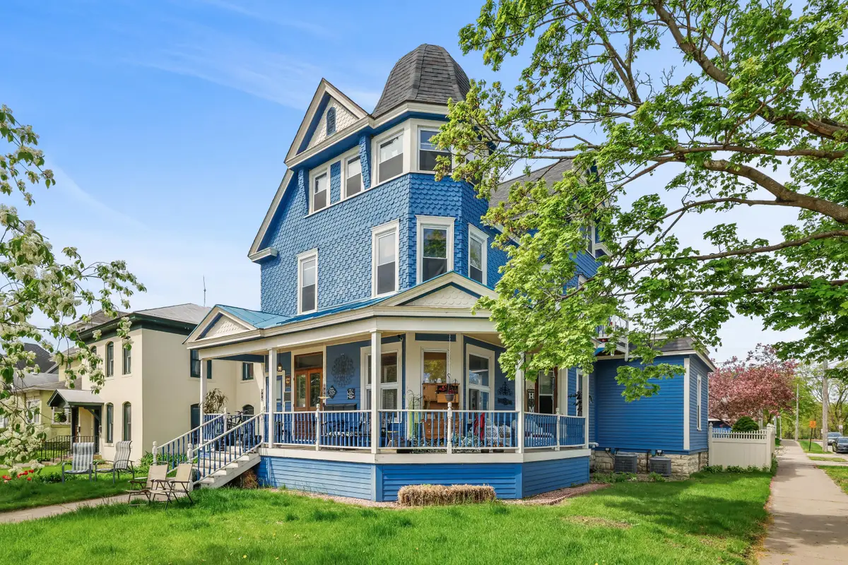 933 Rose St, La Crosse, WI 54603 - #1