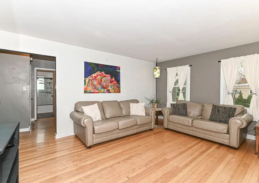 6300 W Cleveland Ave, Milwaukee, WI 53219 - #3