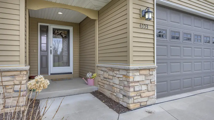 4103 Spring Ct, Sheboygan, WI 53083 - #3