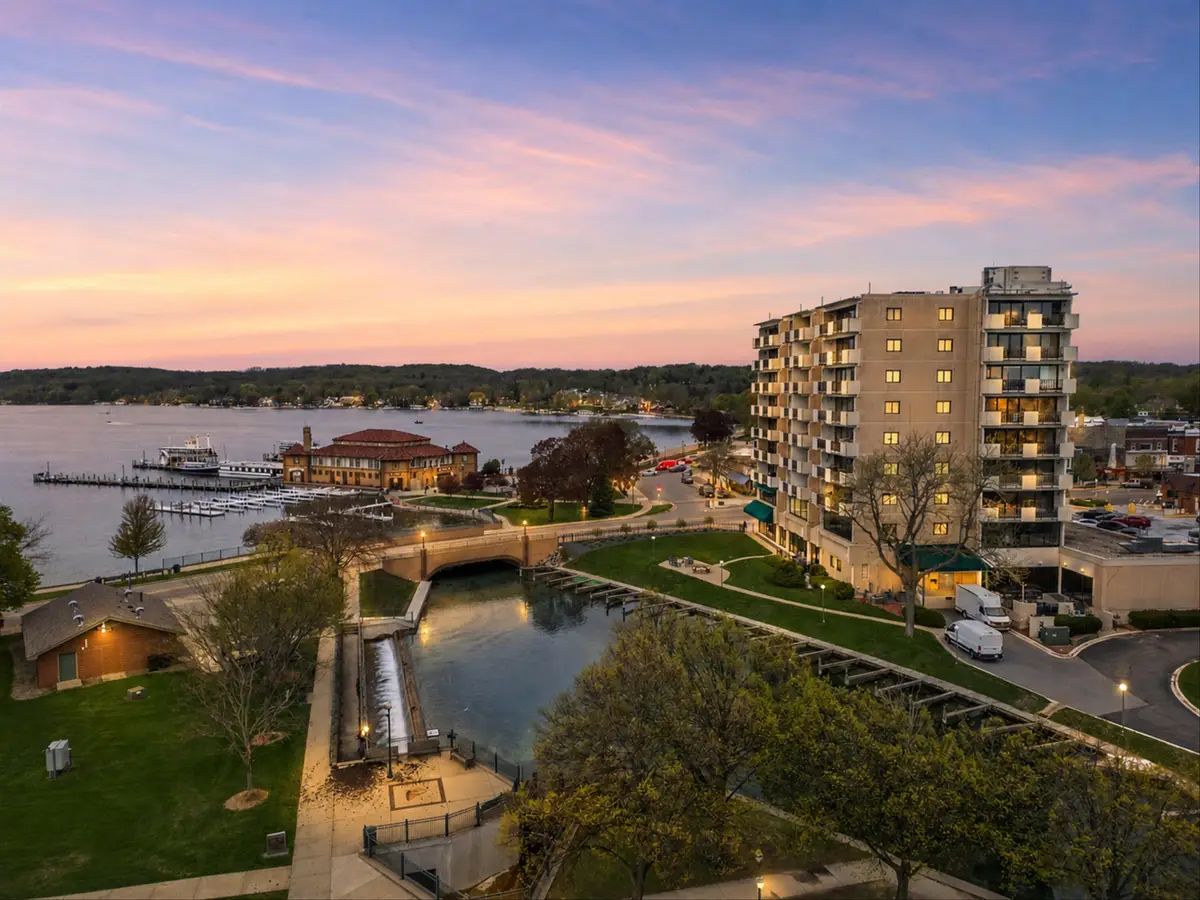 101 Broad St, Lake Geneva, WI 53147 - #1