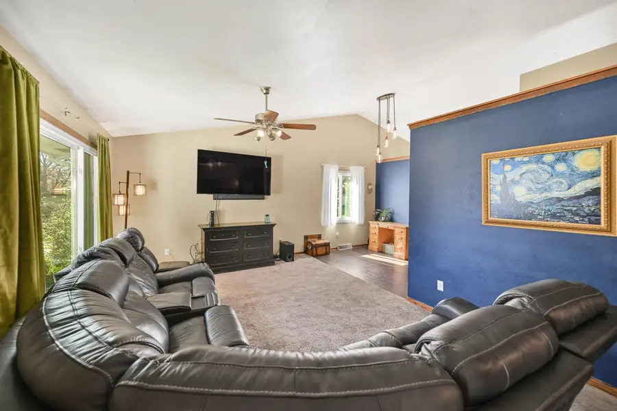 495 E Marquette Ave, Oak Creek, WI 53154 - #2