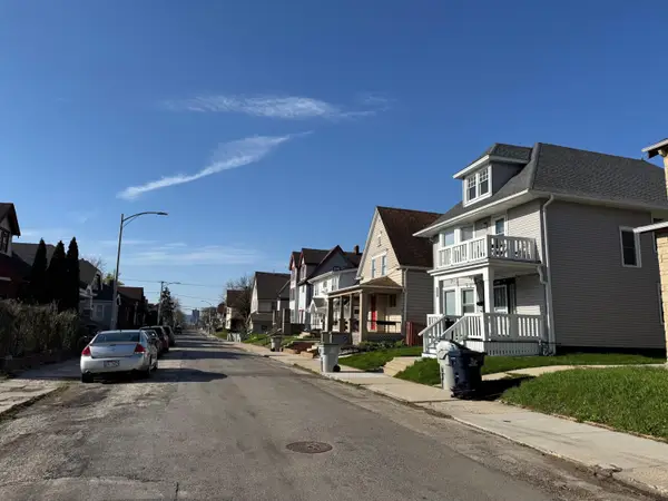 2640 N Hubbard St, Milwaukee, WI 53212